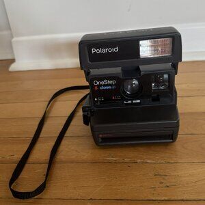Polaroid 600 Instant Camera